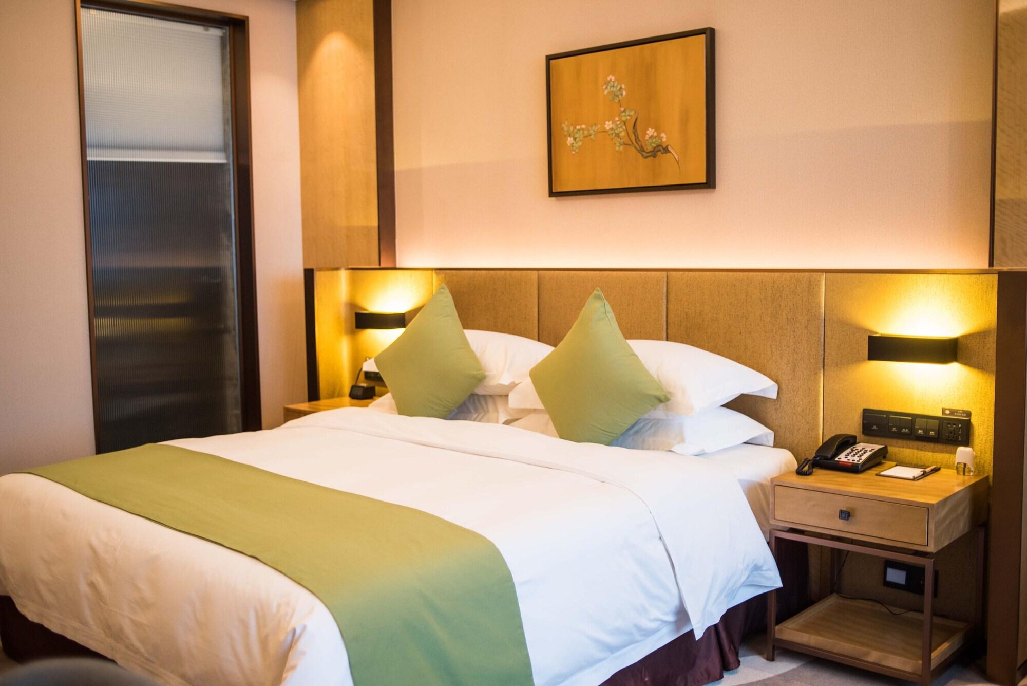 Leshan Ramada Hotel Exterior photo