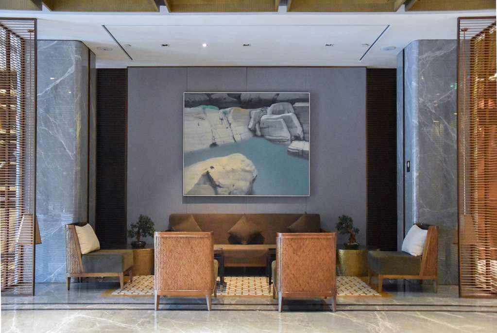 Leshan Ramada Hotel Interior photo