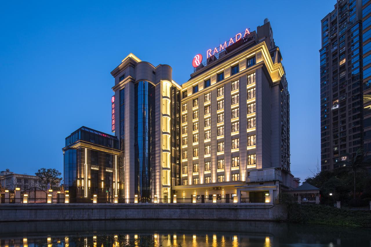 Leshan Ramada Hotel Exterior photo