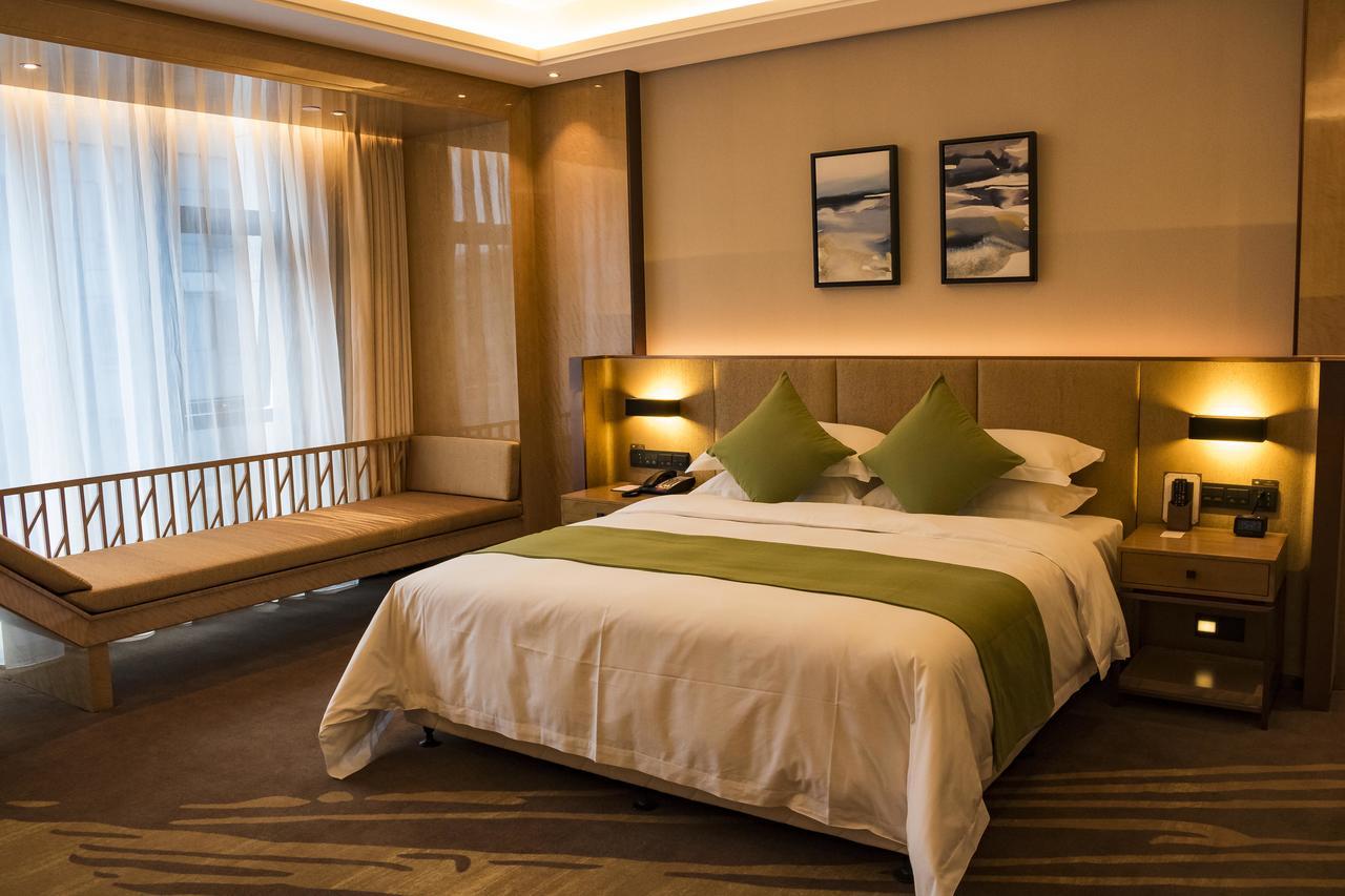 Leshan Ramada Hotel Exterior photo